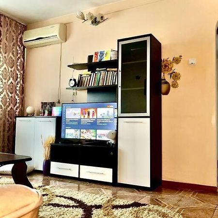 Ap 2 Cam Confortabile - Ab House Яш Екстериор снимка